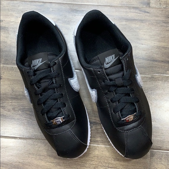 NIKE CORTEZ BASIC LTR SE (GS) - Picture 2 of 16